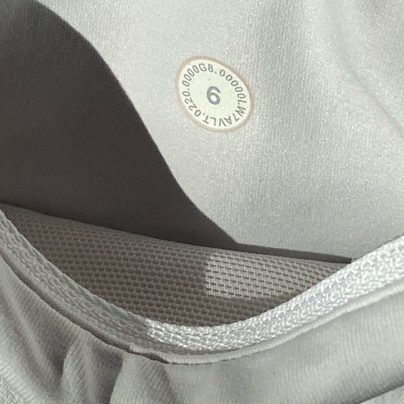 Lululemon Speed Up Low Rise Short - Picture 5 of 14